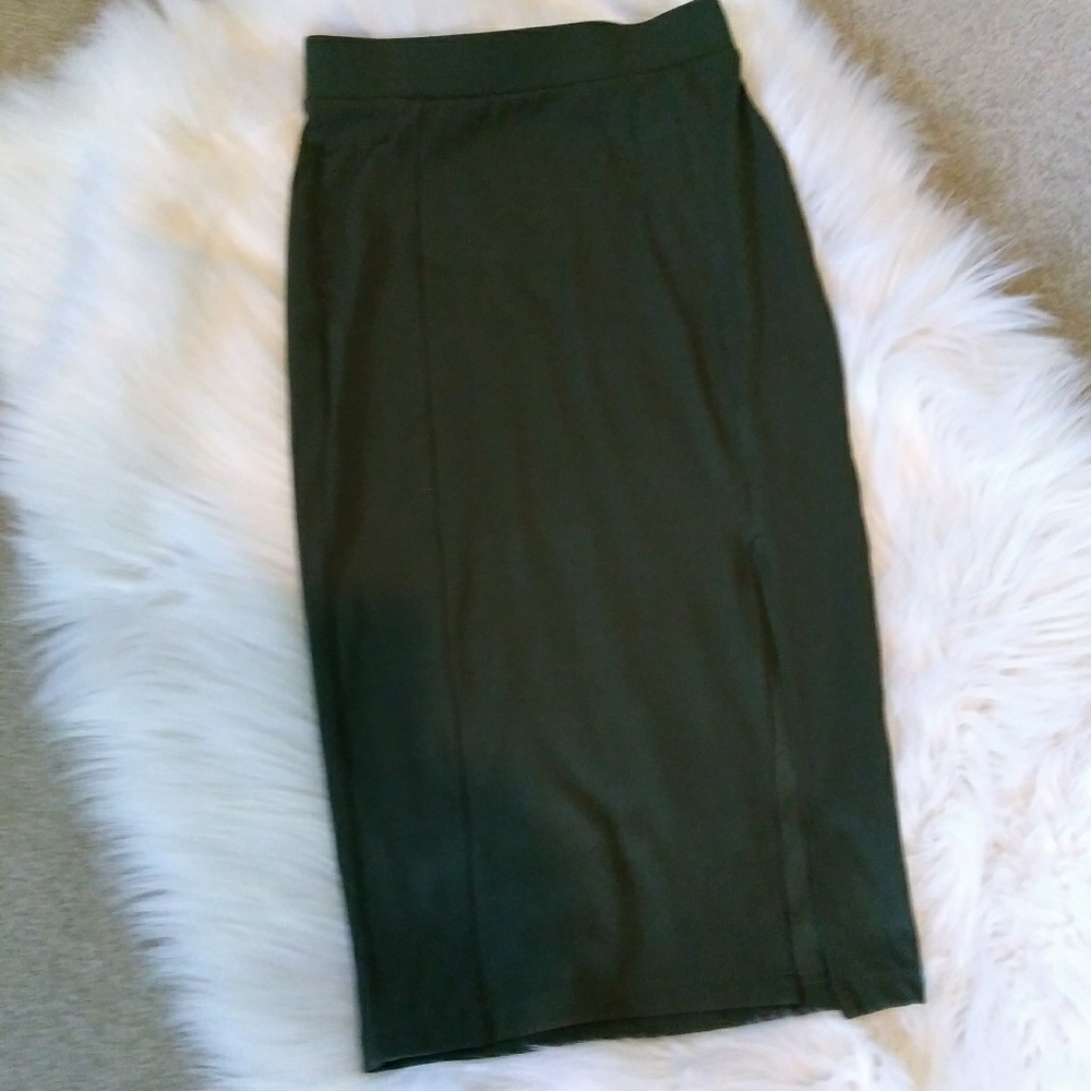 Olive H&M pencil skirt